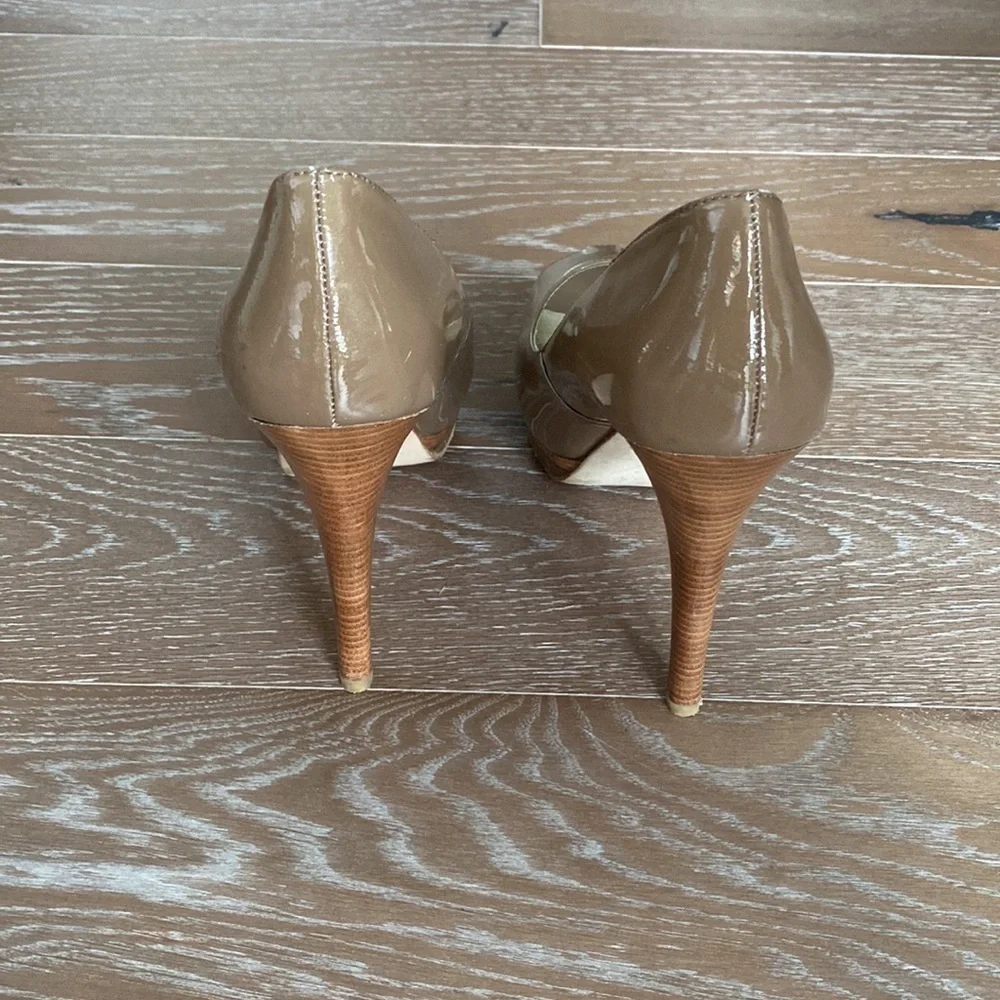 Pelle Moda Patent Leather Peep Toe Pump | 9.5